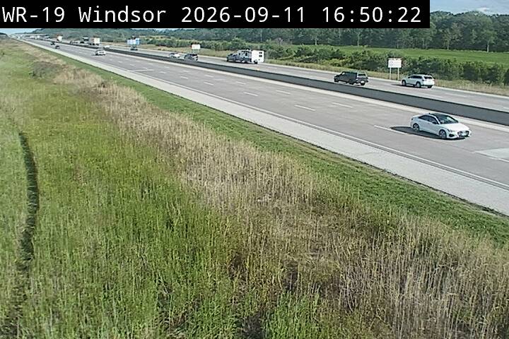 highway-401-near-concession-road-10-1789146374.jpg