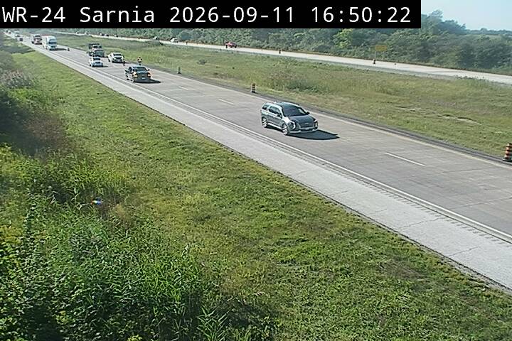 highway-402-near-camlache-road-1789146374.jpg