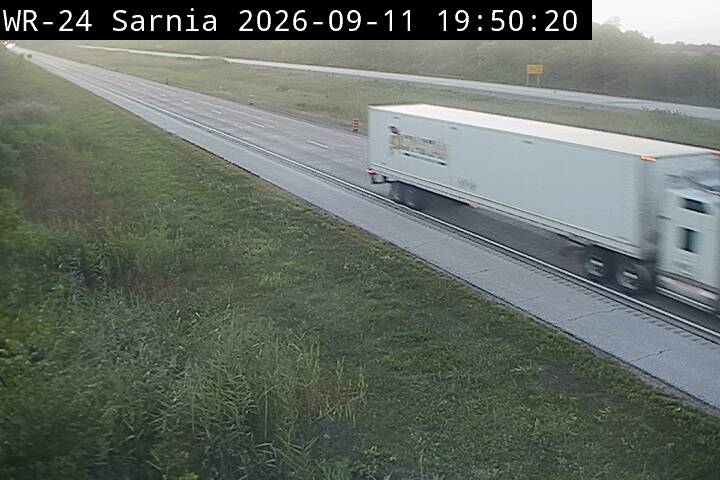 highway-402-near-camlache-road-1789157237.jpg