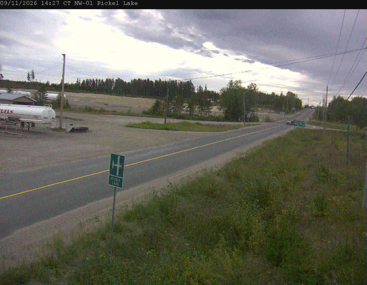 highway-599-near-pickle-lake-1789146372.jpg