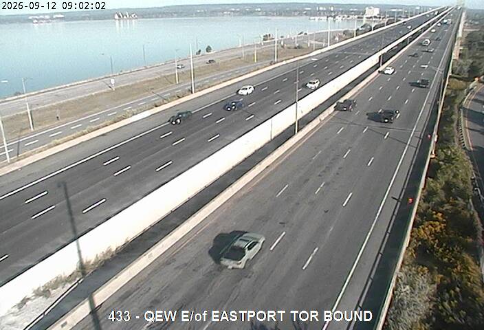 qew-east-of-eastport-drive-toronto-bound-1789203868.jpg