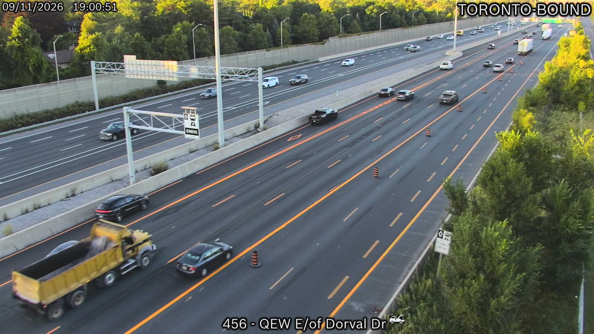 qew-east-of-dorval-drive-1789153520.jpg