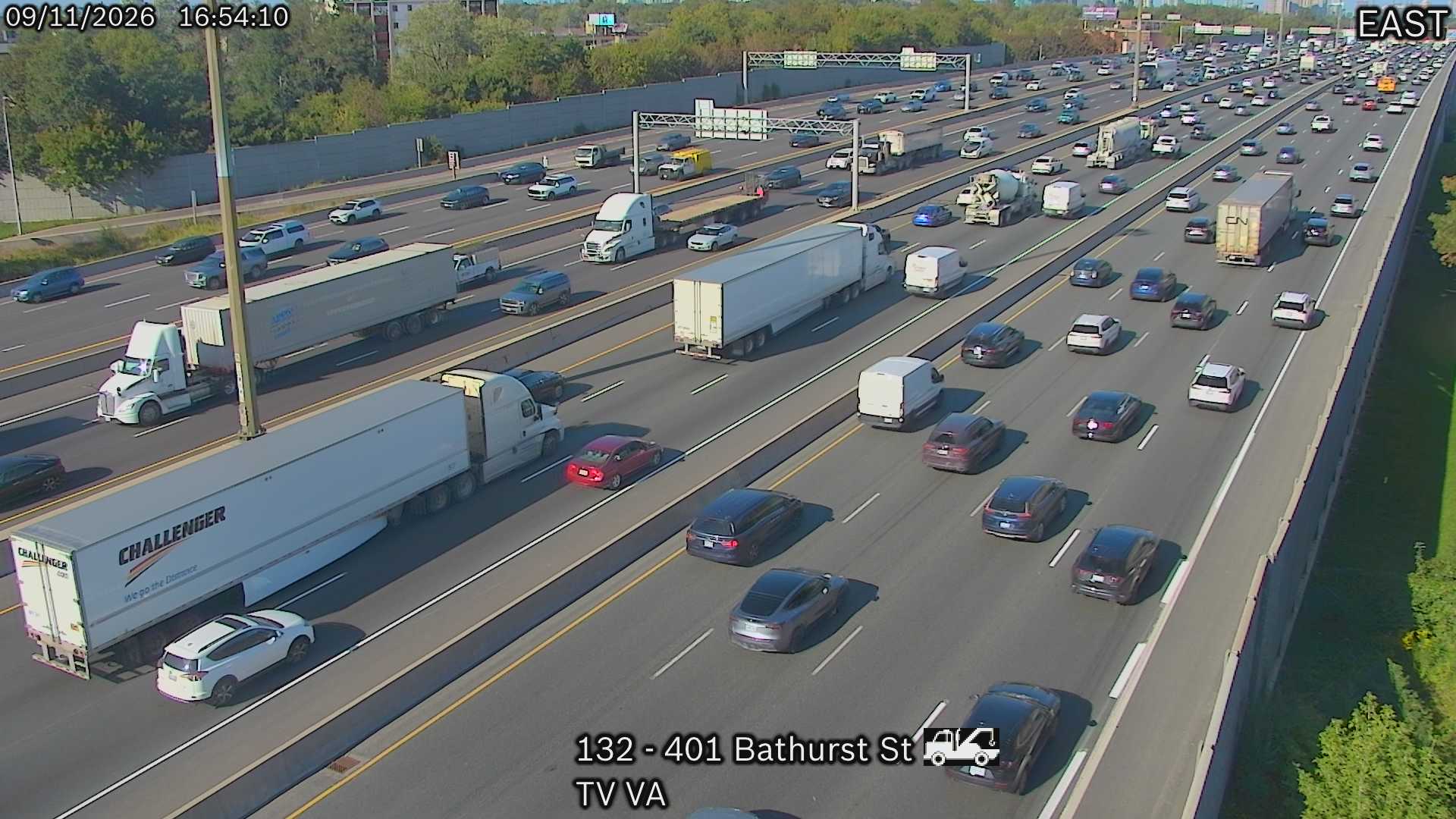 highway-401-near-bathurst-street-1789146357.jpg