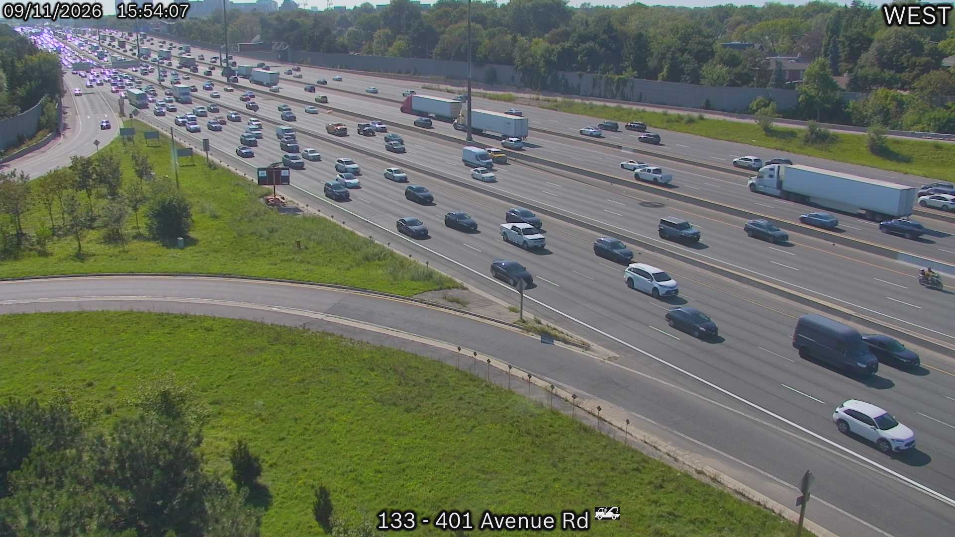 highway-401-near-avenue-road-1789142784.jpg