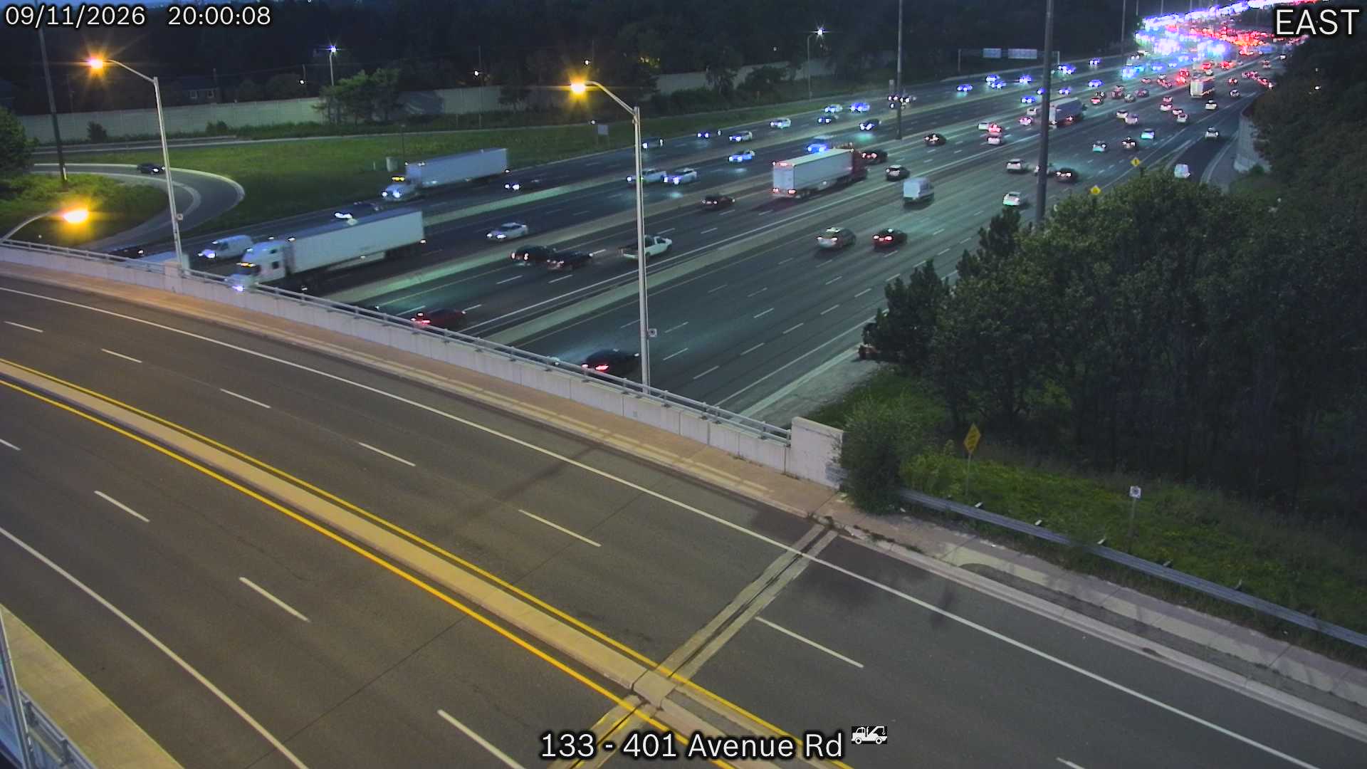 highway-401-near-avenue-road-1789157218.jpg