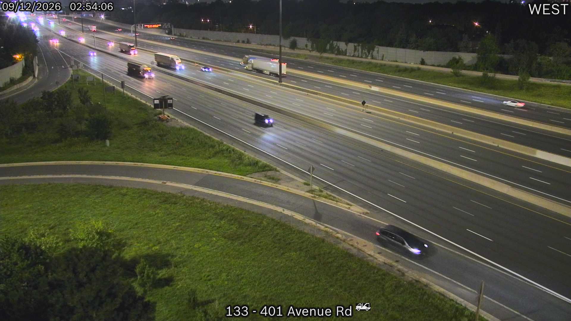 highway-401-near-avenue-road-1789182288.jpg