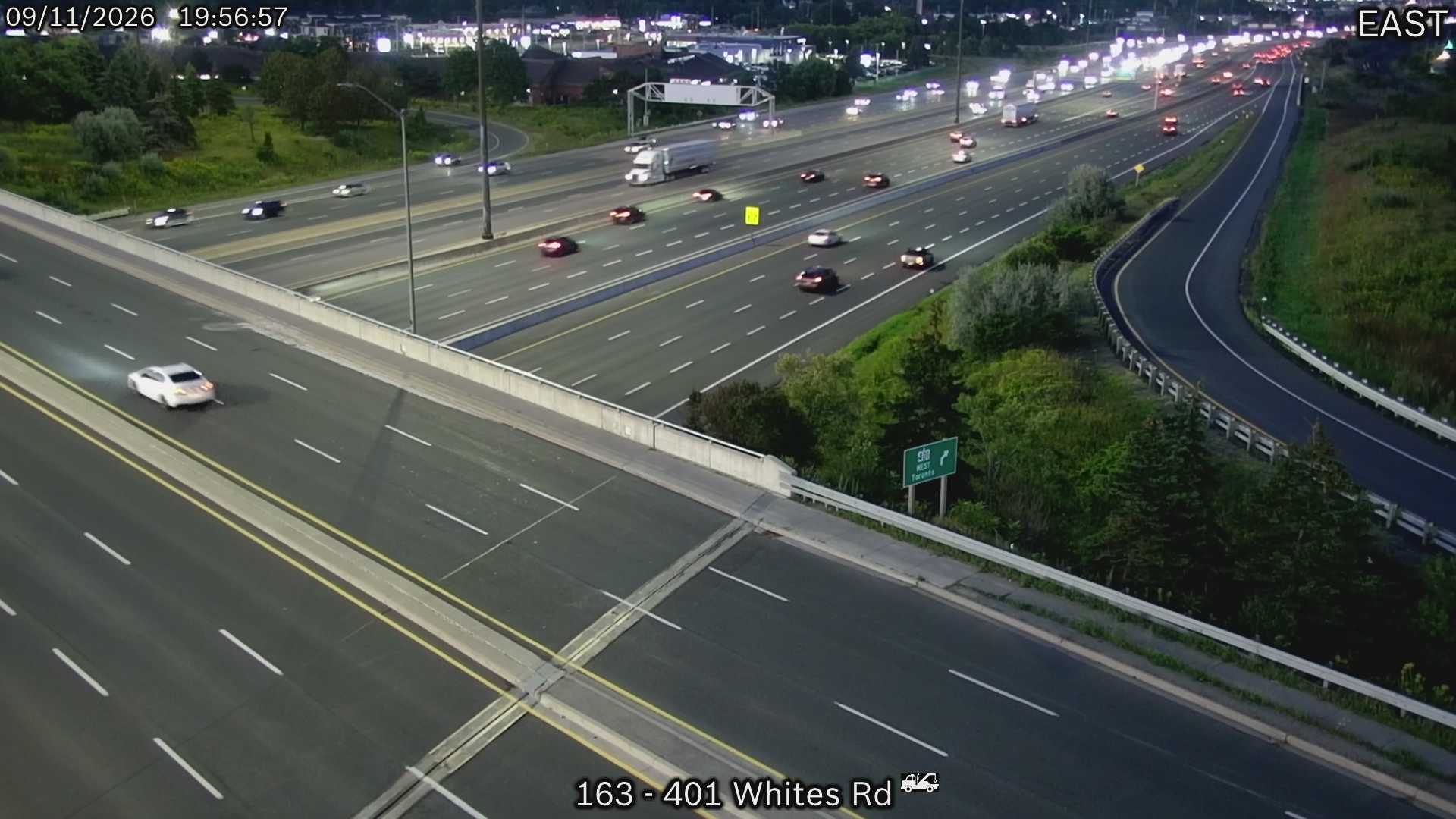 highway-401-near-whites-road-1789157166.jpg