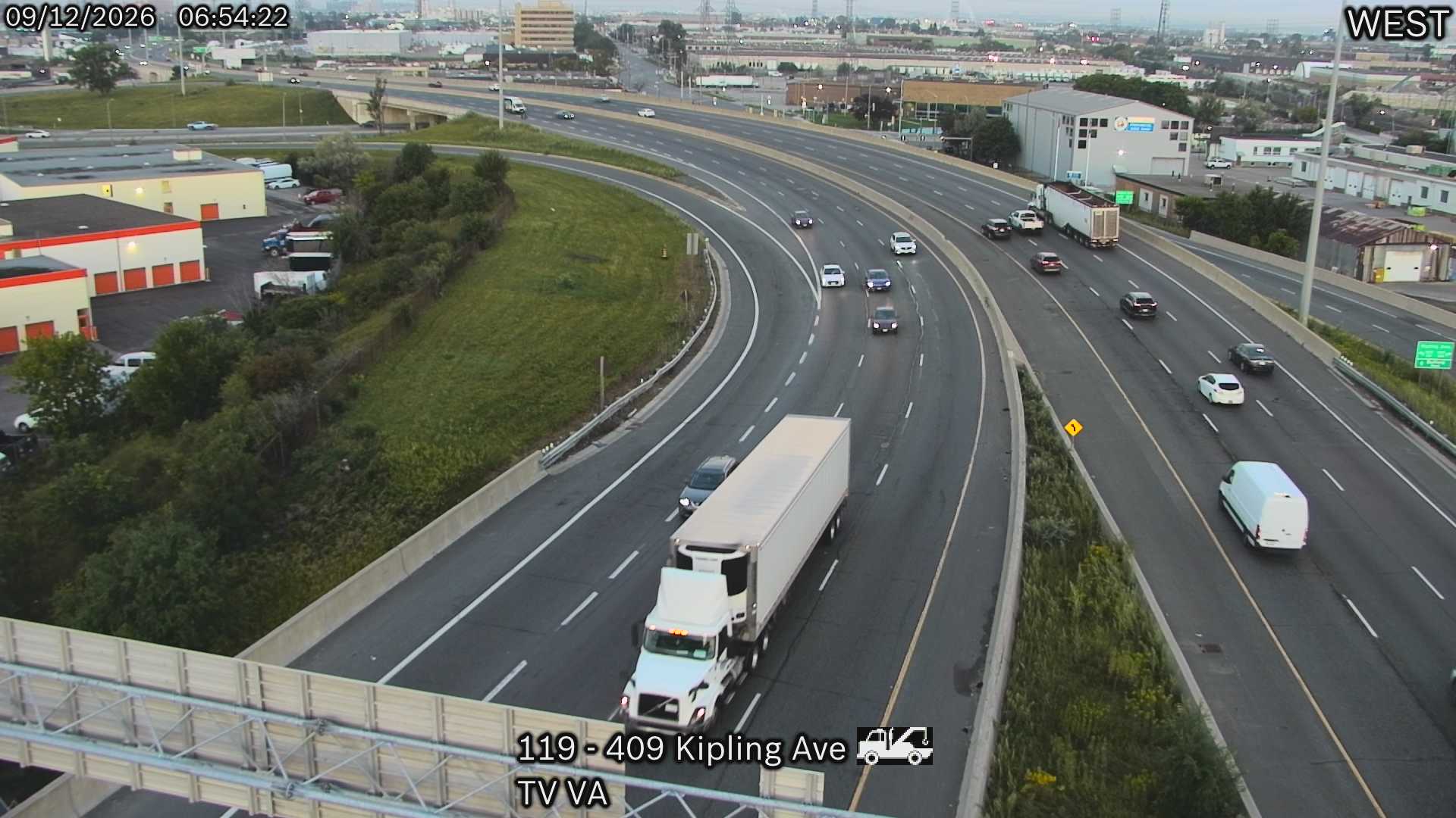 highway-409-near-kipling-avenue-1789196582.jpg