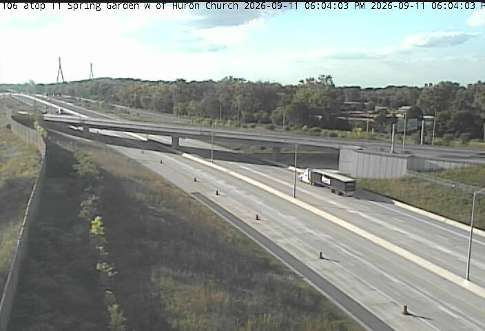 highway-401-near-ec-expressway-and-spring-garden-tunnel-1789150083.jpg