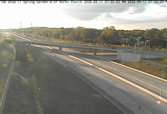 highway-401-near-ec-expressway-and-spring-garden-tunnel-1789153489.jpg