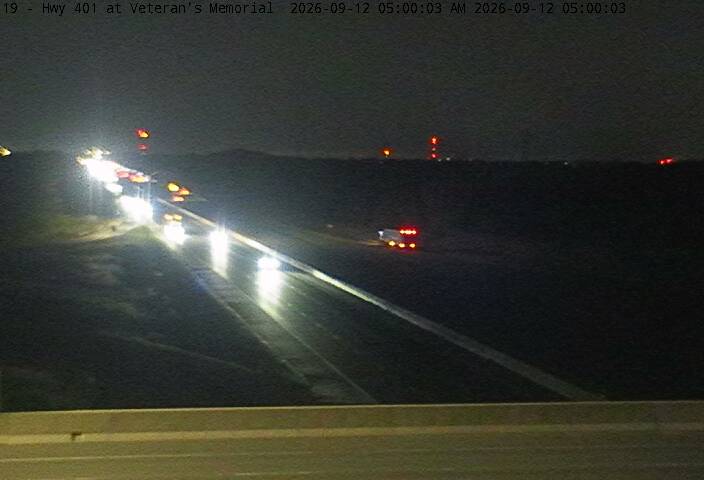 highway-401-near-veterans-memorial-pkwy-1789189418.jpg