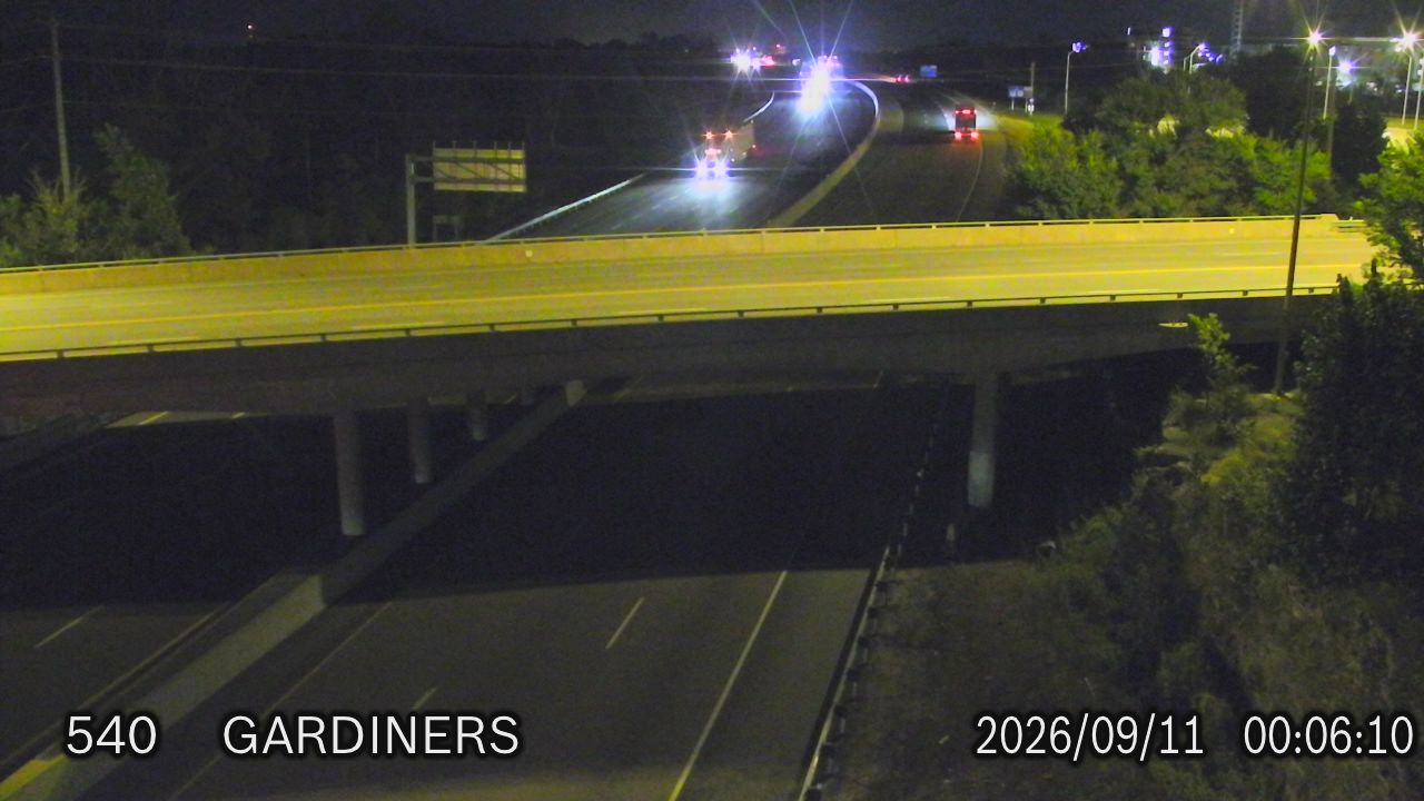 highway-401-and-gardiners-road-1789085274.jpg