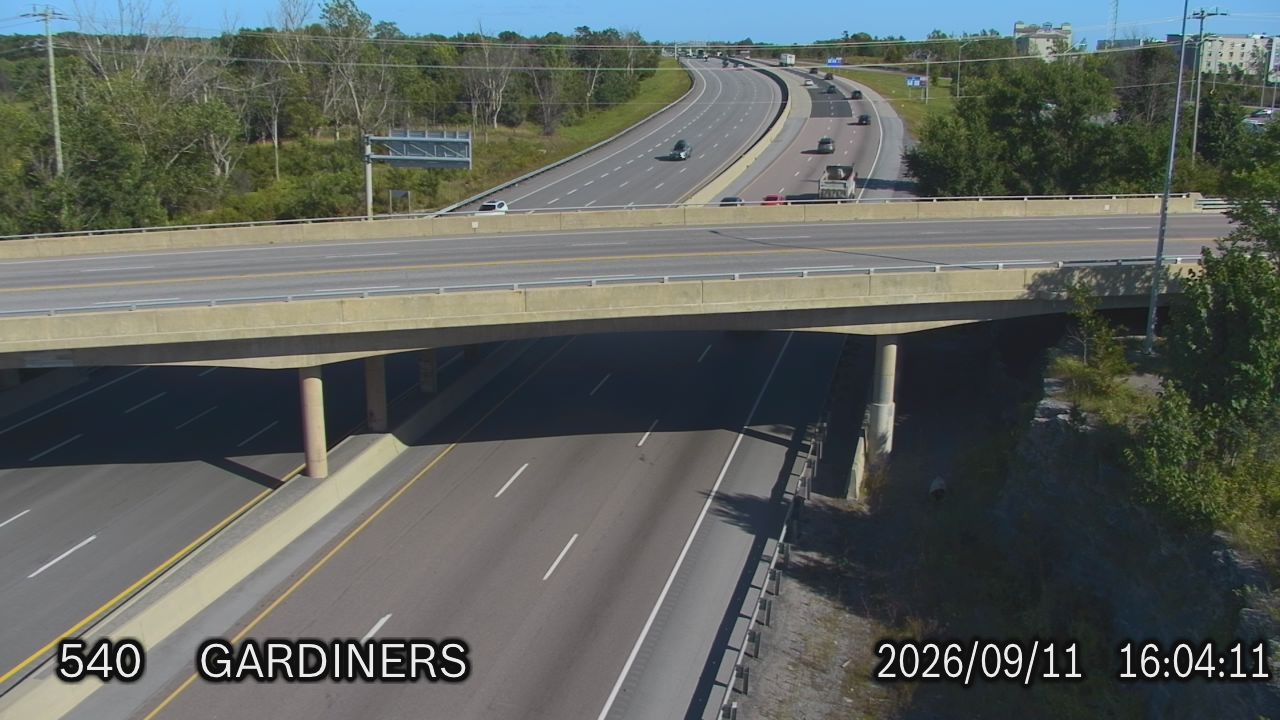 highway-401-and-gardiners-road-1789142768.jpg