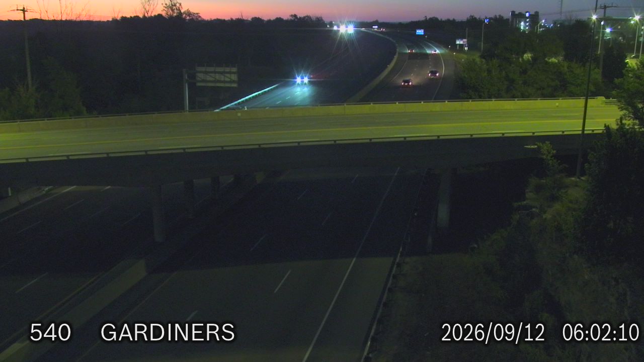 highway-401-and-gardiners-road-1789193026.jpg