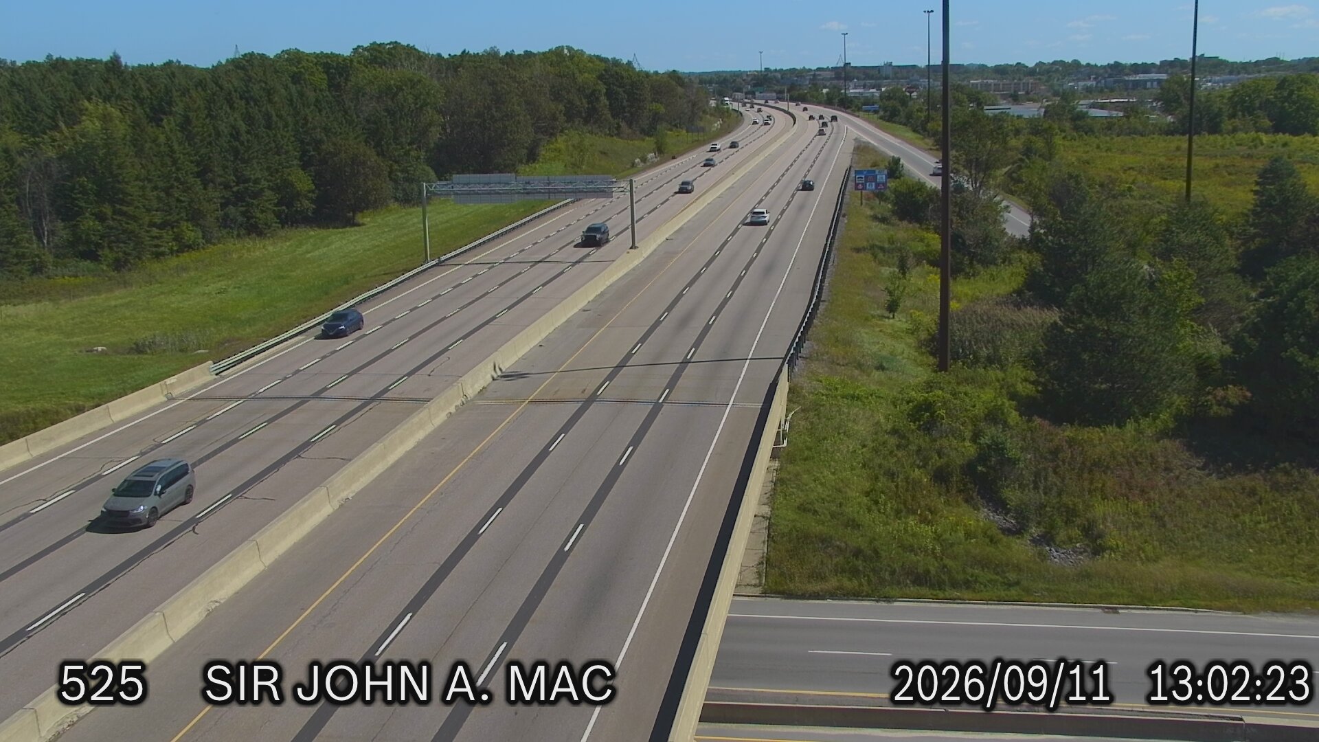 highway-401-and-sir-john-macdonald-boulevard-1789131852.jpg