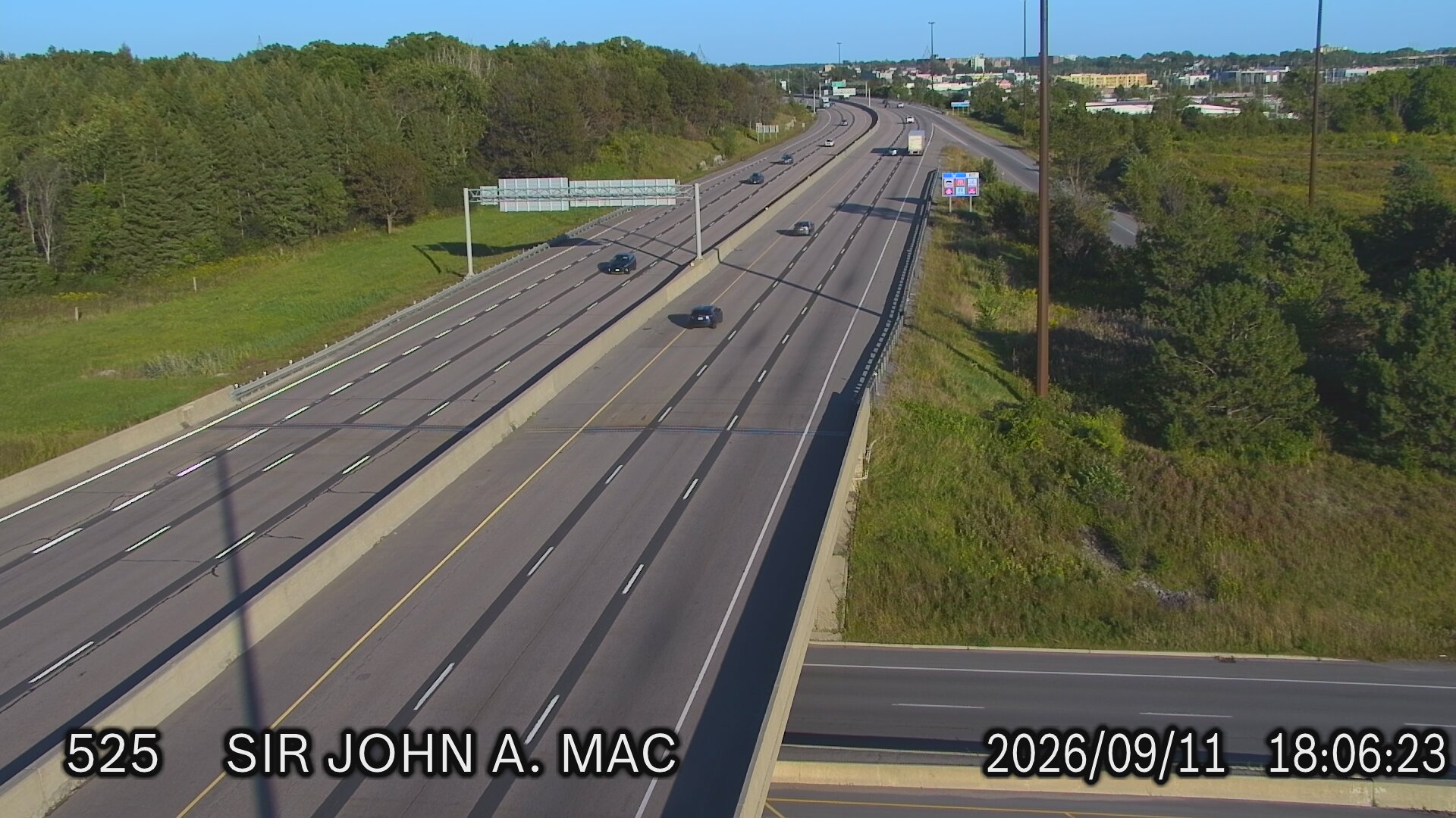 highway-401-and-sir-john-macdonald-boulevard-1789150067.jpg