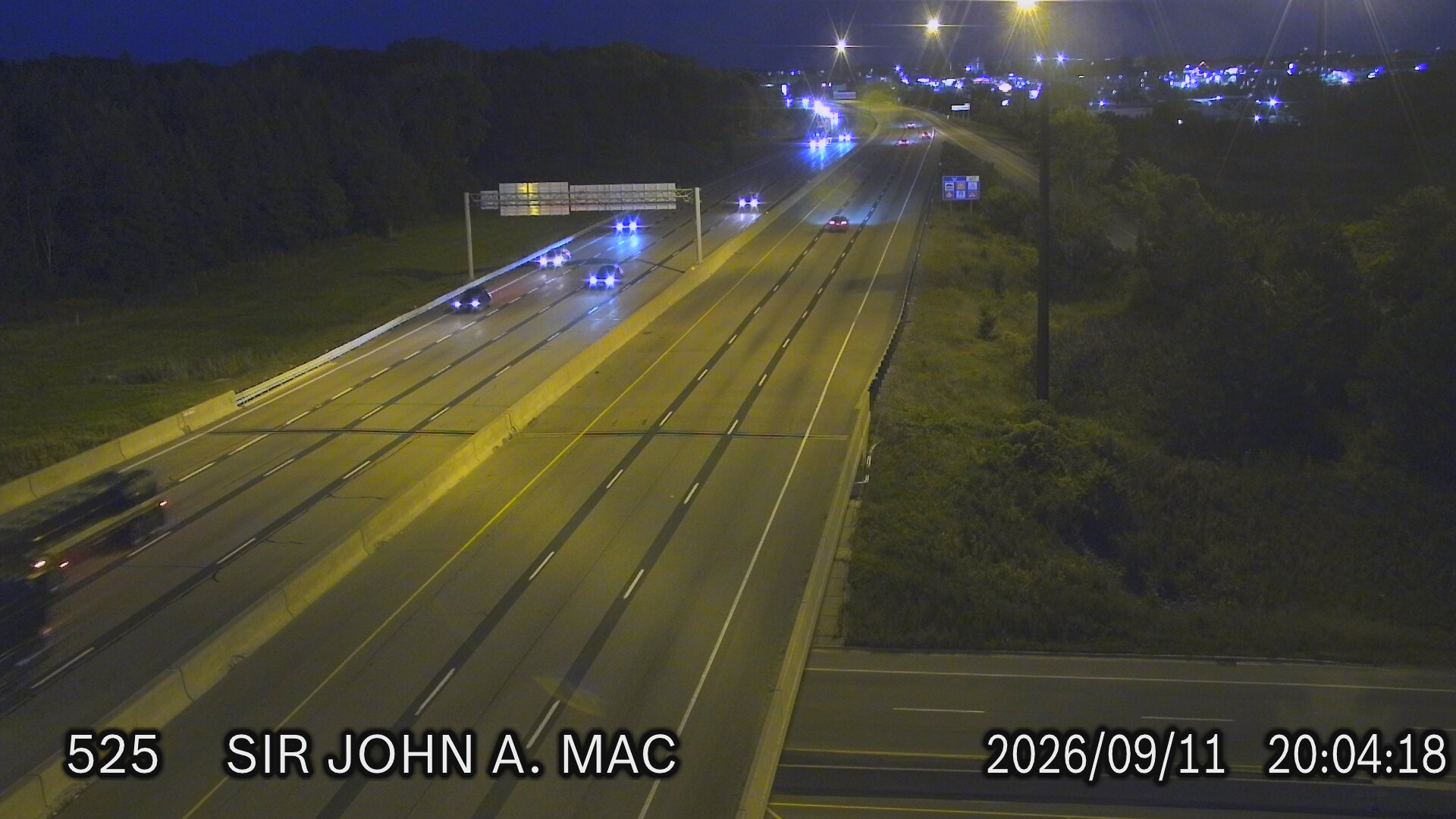highway-401-and-sir-john-macdonald-boulevard-1789157140.jpg