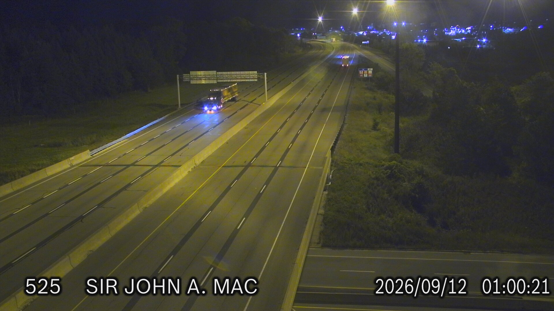 highway-401-and-sir-john-macdonald-boulevard-1789174995.jpg