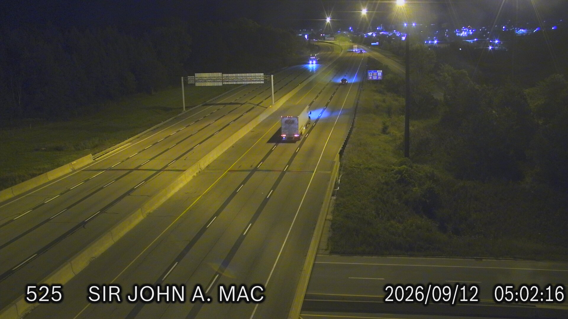 highway-401-and-sir-john-macdonald-boulevard-1789189410.jpg