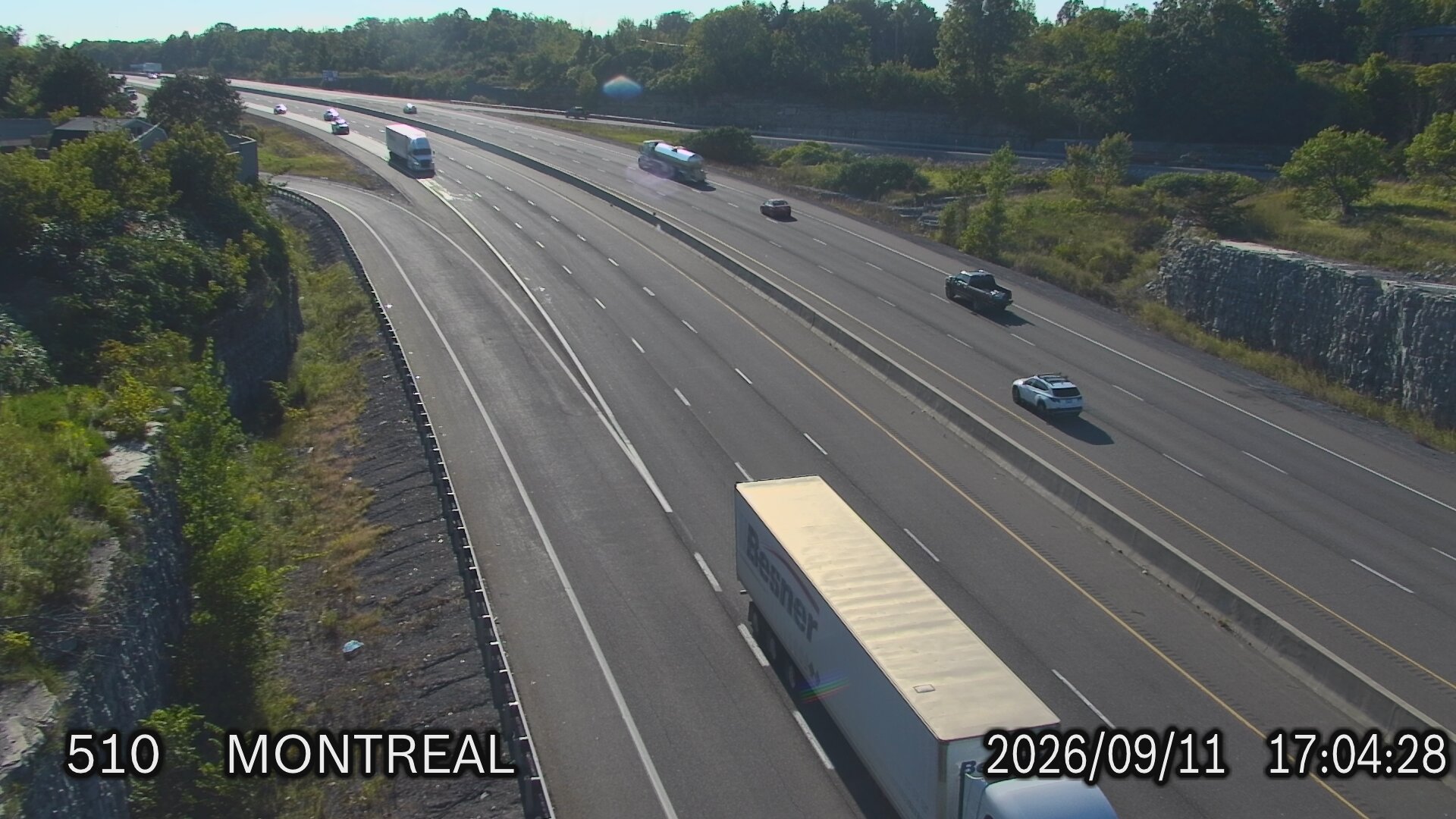 highway-401-and-montreal-street-1789146338.jpg
