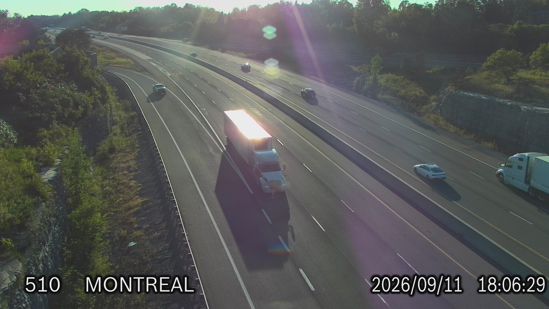 highway-401-and-montreal-street-1789150065.jpg