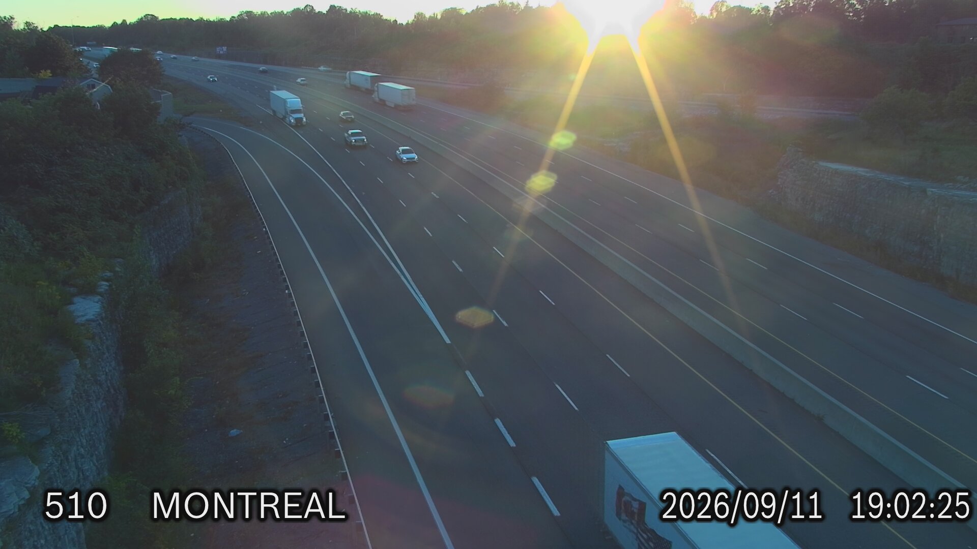 highway-401-and-montreal-street-1789153484.jpg