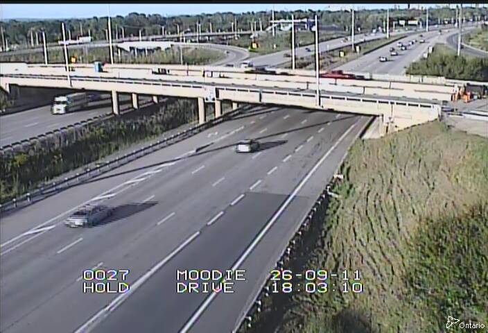 highway-417-near-moodie-drive-1789150064.jpg