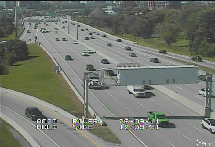 highway-417-near-vanier-parkway-1789131888.jpg