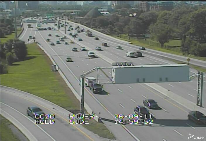 highway-417-near-vanier-parkway-1789139055.jpg