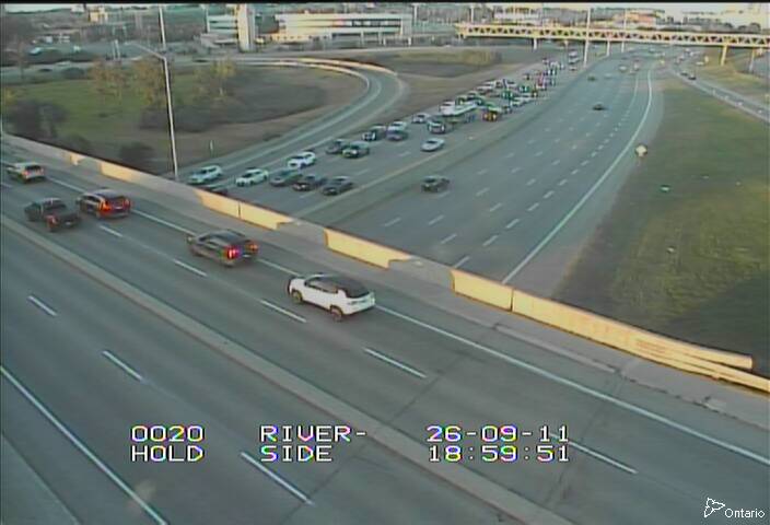 highway-417-near-vanier-parkway-1789153484.jpg