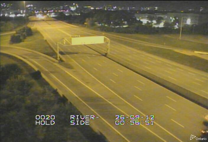 highway-417-near-vanier-parkway-1789174992.jpg