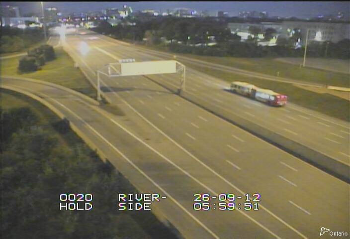 highway-417-near-vanier-parkway-1789193023.jpg