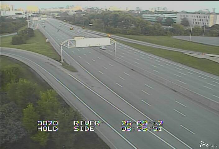 highway-417-near-vanier-parkway-1789196574.jpg