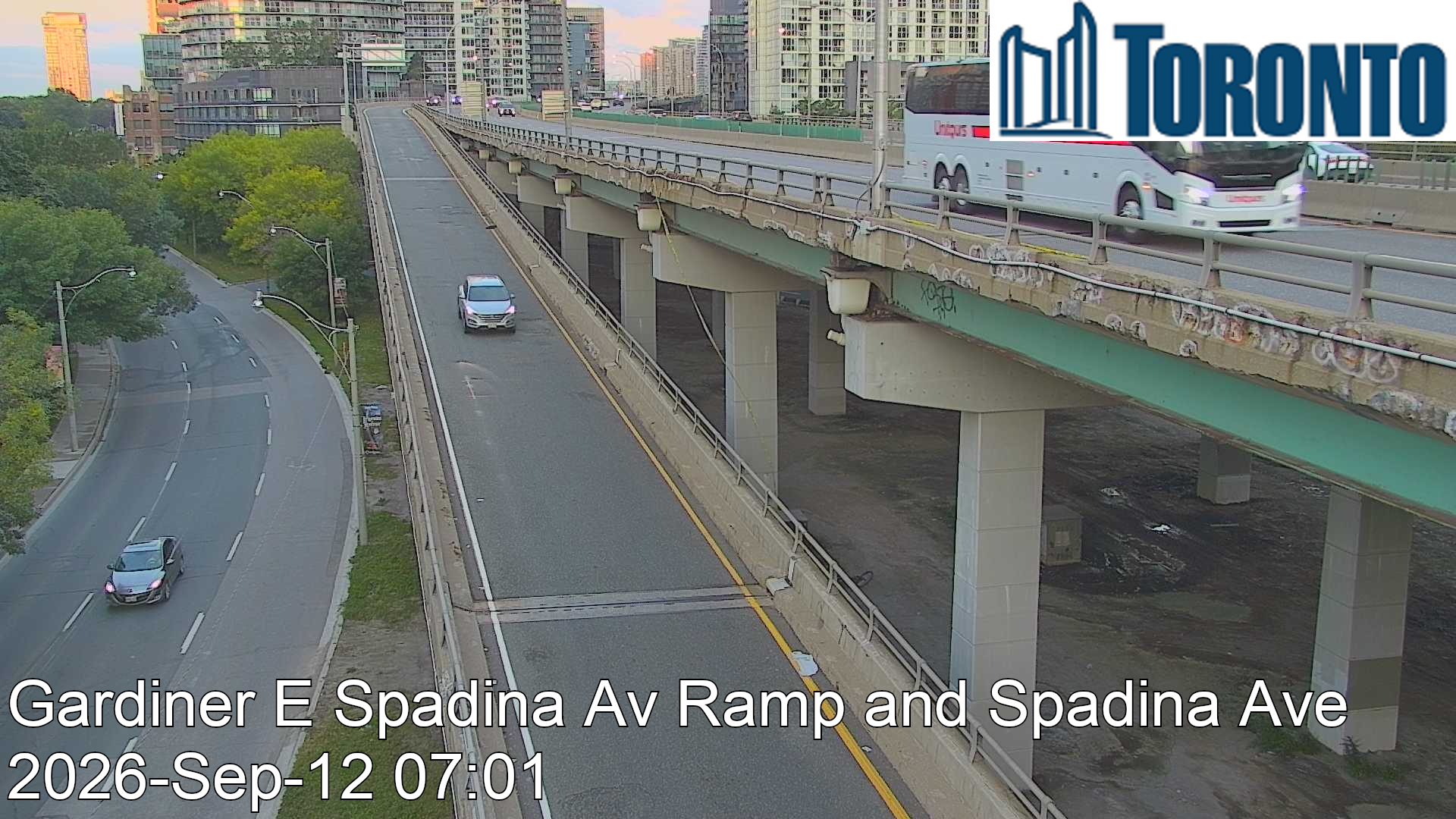 gardiner-expressway-near-spadina-avenue-1789196573.jpg