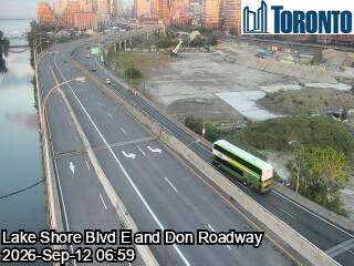 don-valley-parkway-near-gardiner-expressway-1789196568.jpg