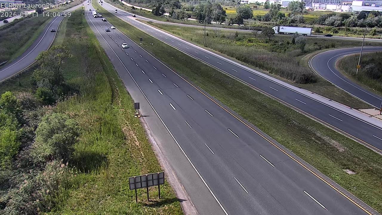 city-of-windsor-e-c-row-expressway-and-lauzon-parkway-1789135684.jpg