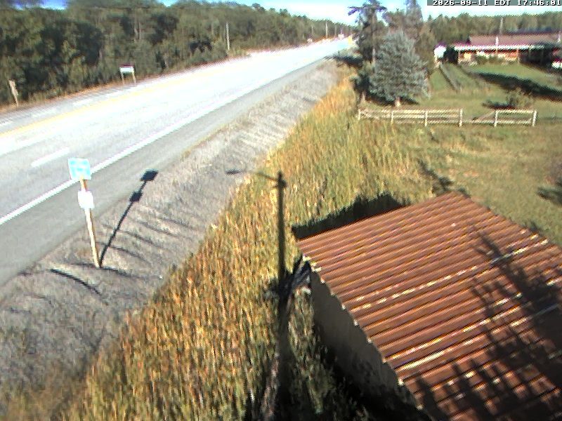 highway-17-at-menard-crescent-1789150102.jpg