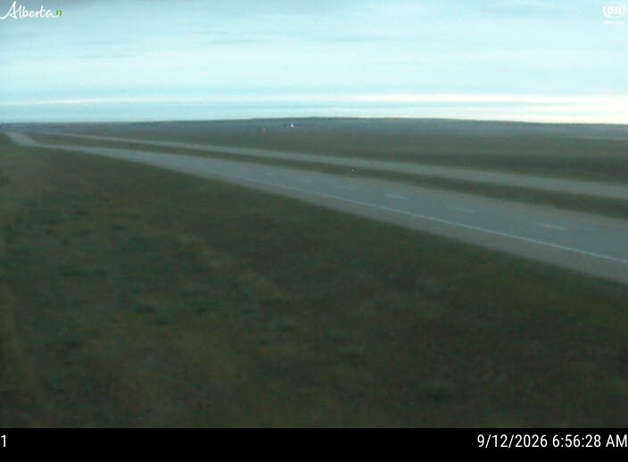 hwy-4-north-of-coutts-1789203648.jpg
