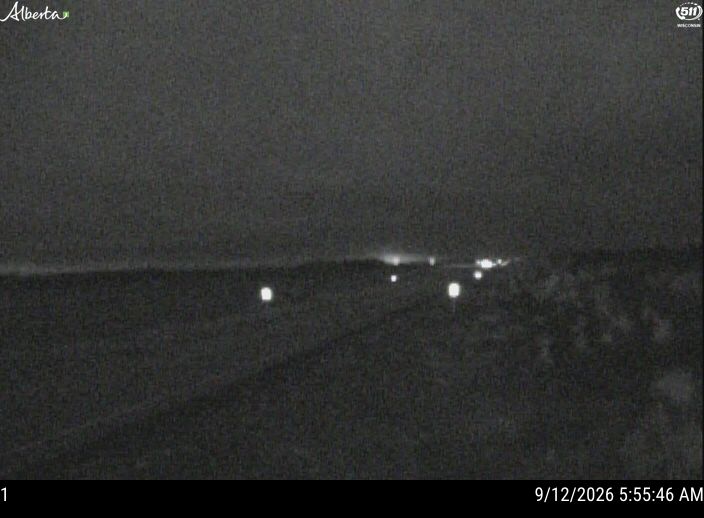 hwy-63-approx-94km-s-of-fort-mcmurray-near-mariana-lake-1789200027.jpg