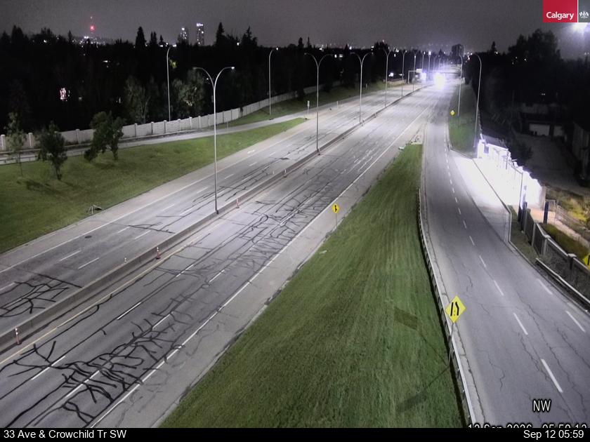 33-avenue-crowchild-trail-sw-1789200022.jpg