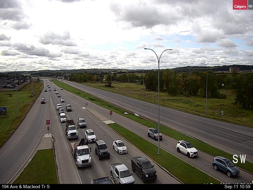 194-avenue-macleod-trail-s-1789131632.jpg