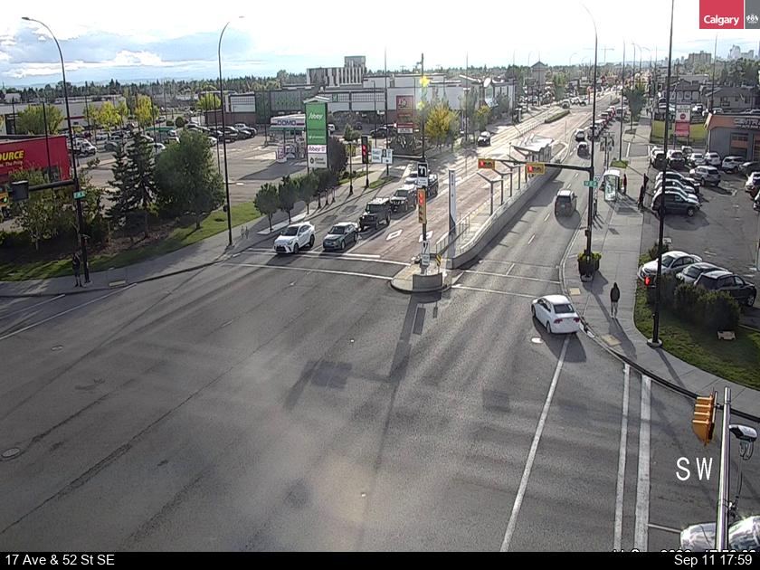 17-avenue-52-street-se-1789156842.jpg