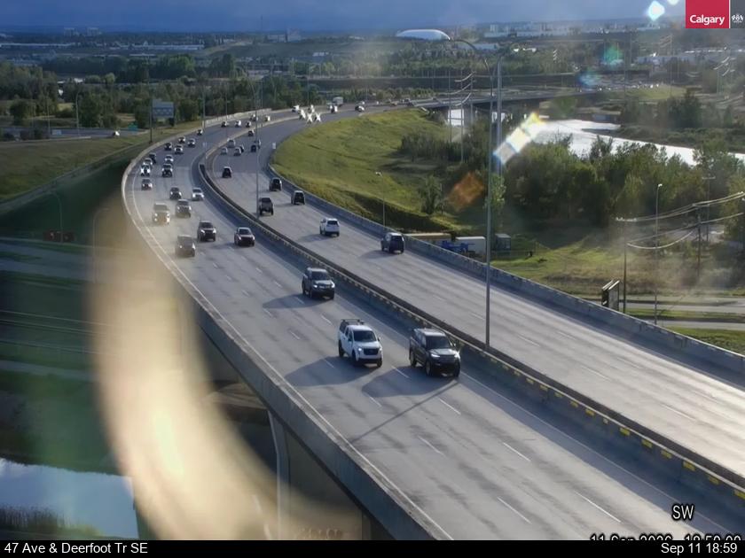 47-avenue-deerfoot-trail-se-1789160421.jpg