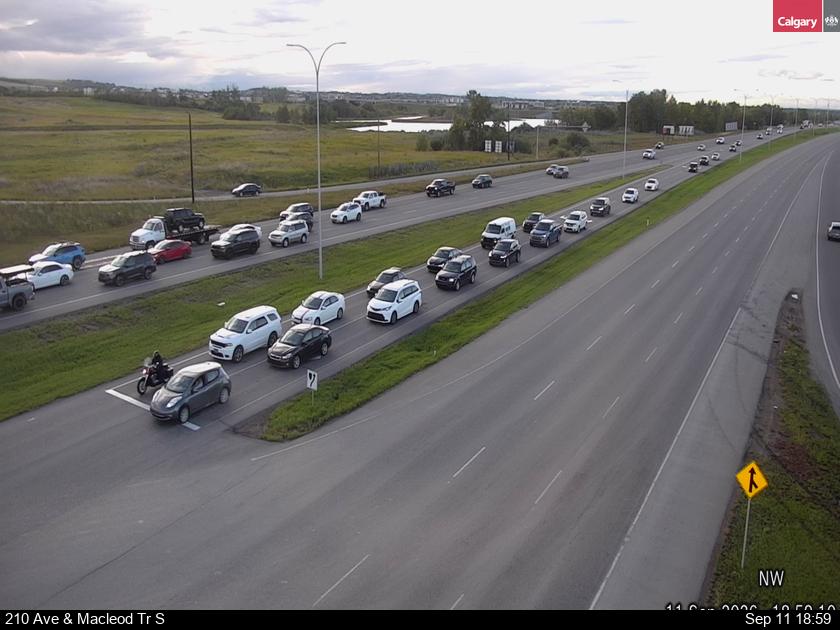 210-avenue-macleod-trail-se-1789160422.jpg