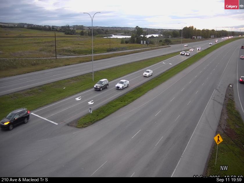 210-avenue-macleod-trail-se-1789164035.jpg
