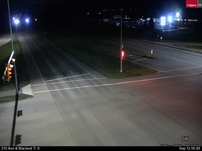 210-avenue-macleod-trail-se-1789200017.jpg