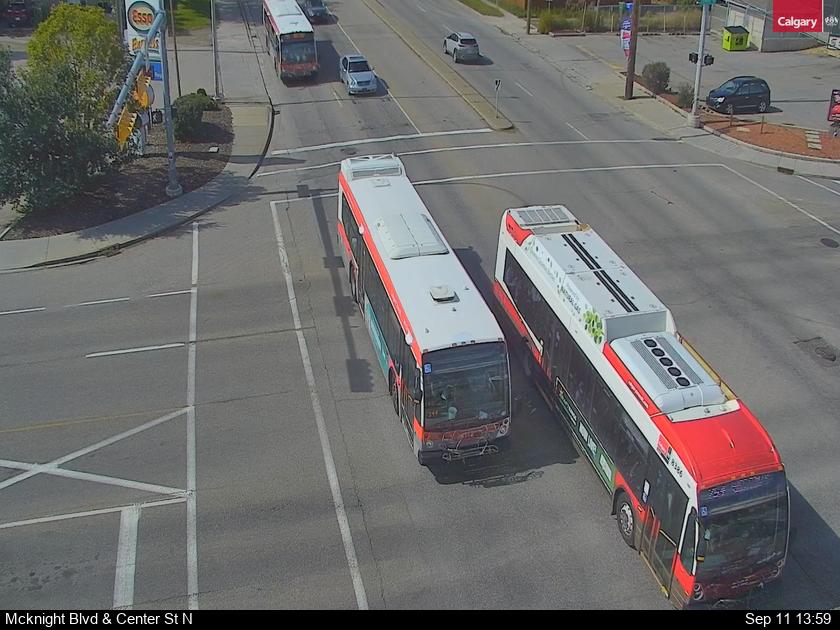 mcknight-blvd-centre-st-n-1789142425.jpg