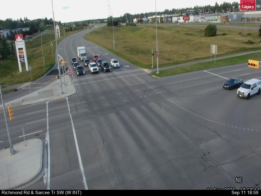 richmond-road-sarcee-trail-sw-1789160420.jpg